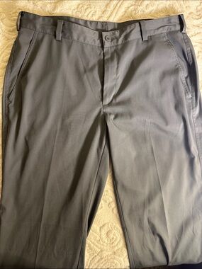 Nikegolf Dryfit Men's flatfront Straight-Leg Pants in Charcoal Gray